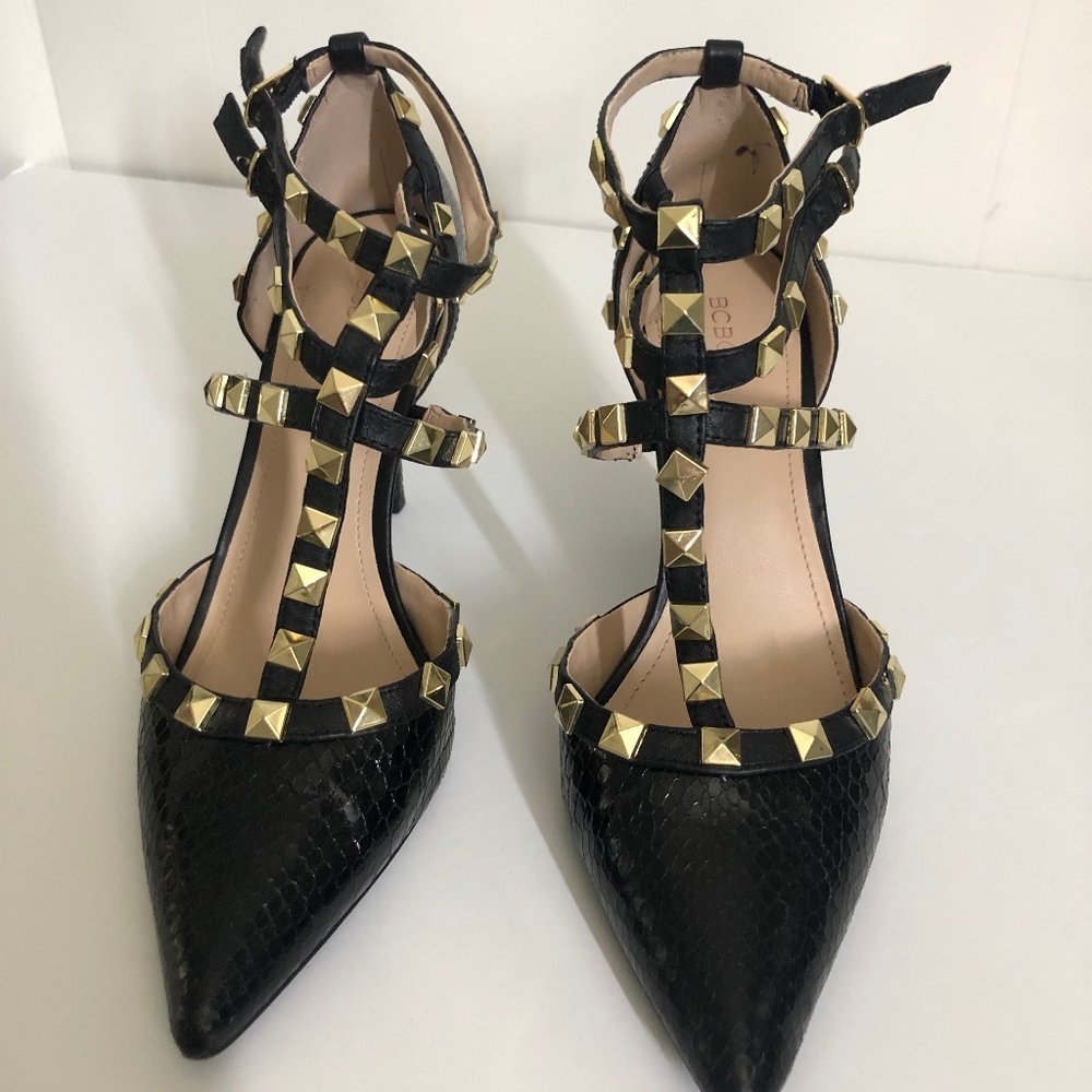 Pointed Toe Rockstud Heels